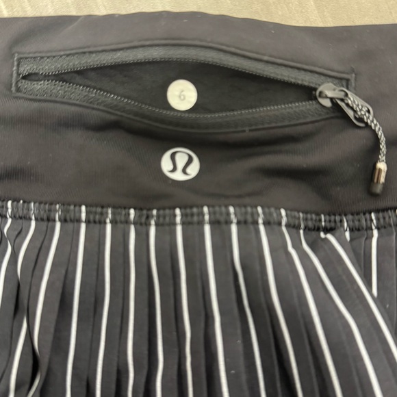 lululemon athletica Pleat to Street Skirt II - Picture 6 of 7